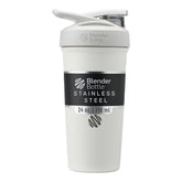 BlenderBottle Strada vista frontal blanca con cierre seguro y diseño elegante