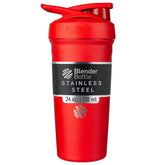 BlenderBottle Strada frontal en rojo mostrando su diseño elegante y aislamiento
