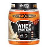 Body Fortress bote frontal mostrando etiqueta y beneficio proteico
