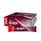 Clif Bloks frente del paquete mostrando sabor Black Cherry y portátilidad