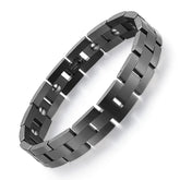 Feraco pulsera frontal mostrando acabado negro y estilo elegante