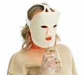 Fringe mascarilla frontal mostrando 234 LEDs para cobertura facial