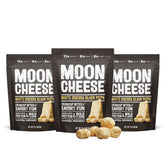 Moon Cheese paquete frontal que muestra la marca y sabor para identificar el producto