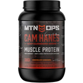 MTN OPS frasco frontal mostrando diseño y beneficio de proteína premium