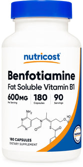 Nutricost botella frontal mostrando 180 cápsulas y beneficio de dosificación clara