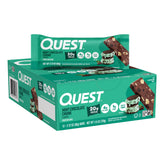 Quest frontal del paquete mostrando la marca y sabor mentolado