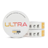 Ultra Pouches frontal con latas tropical y portabilidad visible