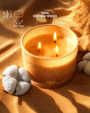 96NORTH vela encendida en salón mostrando ambiente cálido y decorativo