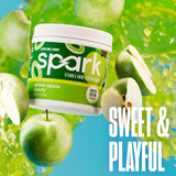 AdvoCare Spark junto a equipo de entrenamiento demostrando uso pre ejercicio