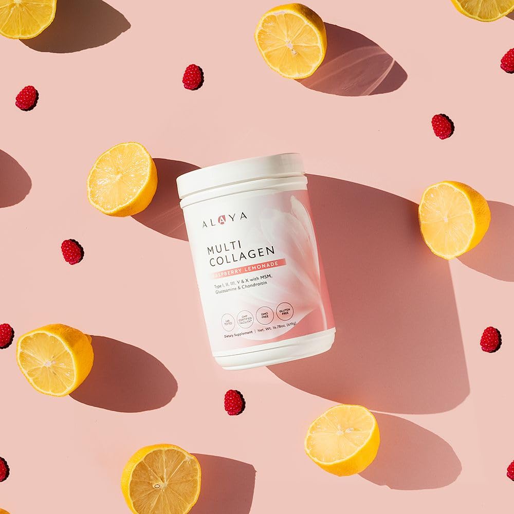 Alaya Naturals vaso con batido Raspberry Lemonade usando el colágeno, mezcla sabrosa y refrescante