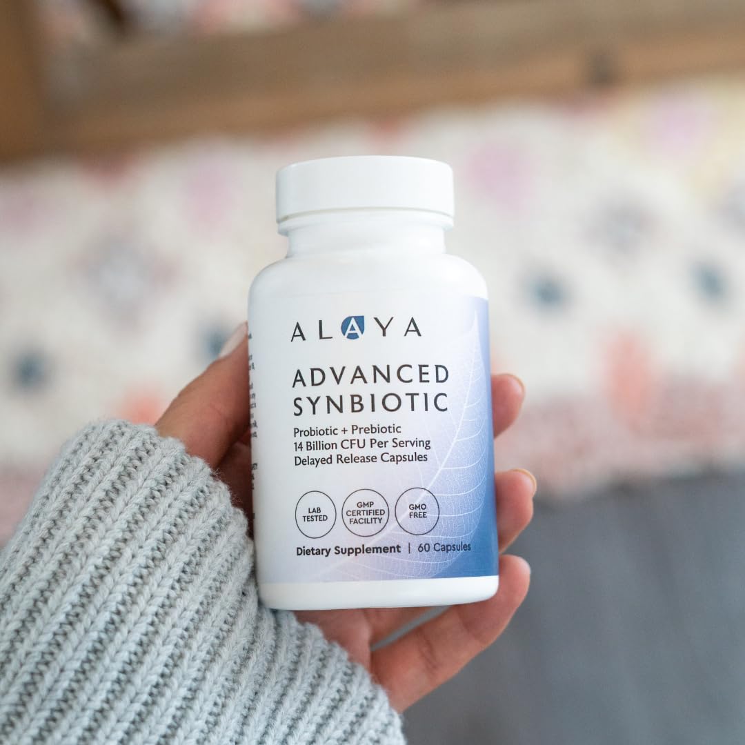 Alaya Naturals cápsulas junto a alimentos representando integración diaria