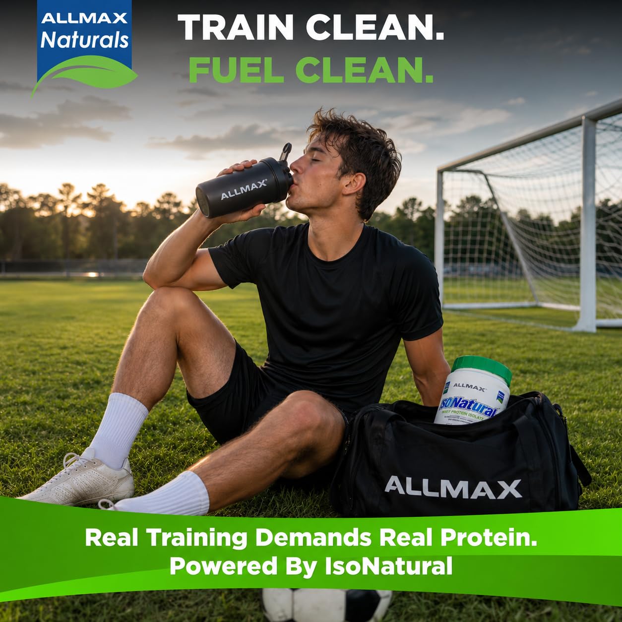 ALLMAX primer plano de la textura del polvo de proteína aislada, mezcla fácil y sin grumos