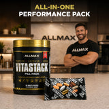 ALLMAX sobre Vitastack en mano para mostrar tamaño y portabilidad