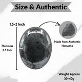 Amazing Gemstone hematita en uso durante meditación mostrando punto de enfoque táctil