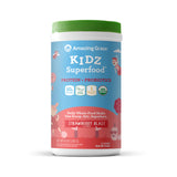 Amazing Grass Kidz vista frontal del paquete, diseño y sabor Strawberry Blast