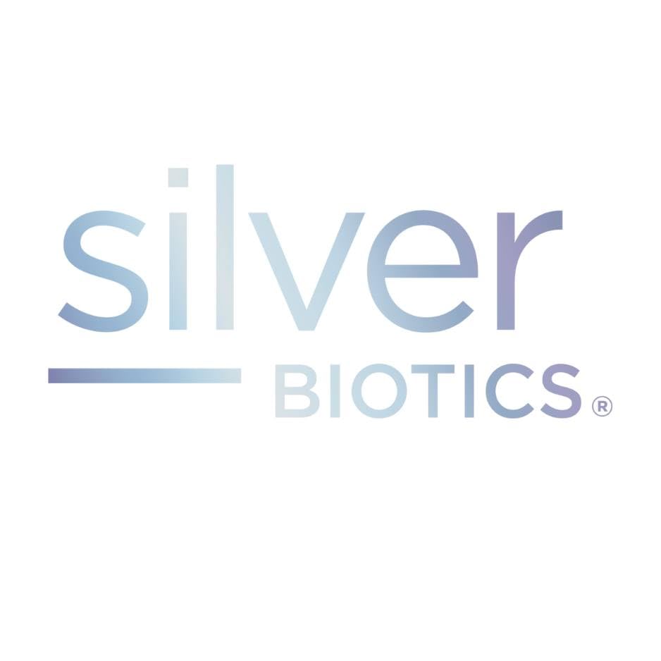 American Biotech Labs producto Silver Biotics en ambiente hogareño para uso cotidiano