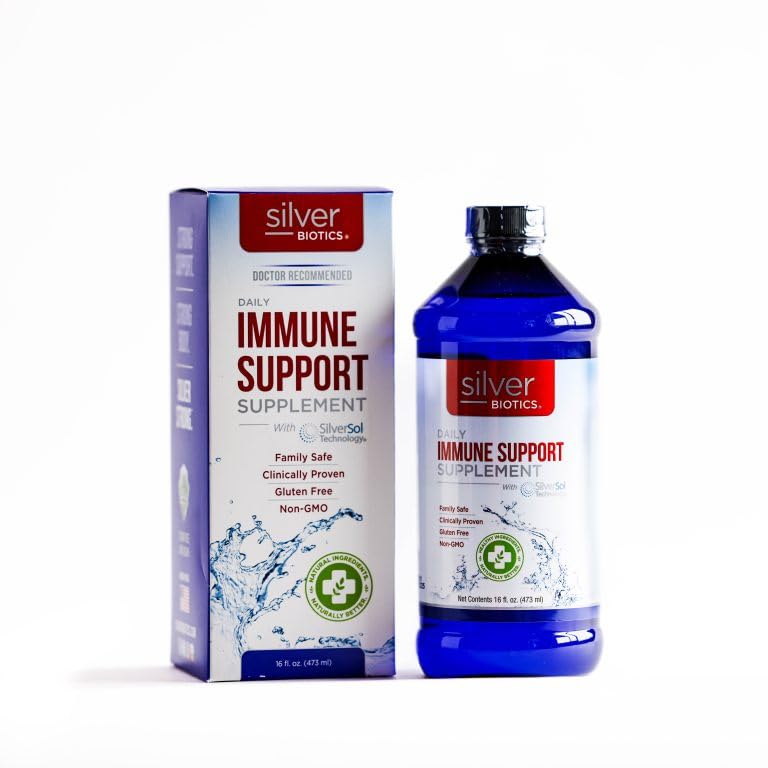 American Biotech Labs SilverBiotics mezclado en vaso de agua listo para consumo