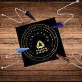 ANAYA AGATE detalle de cadena plateada y conector para movimiento suave