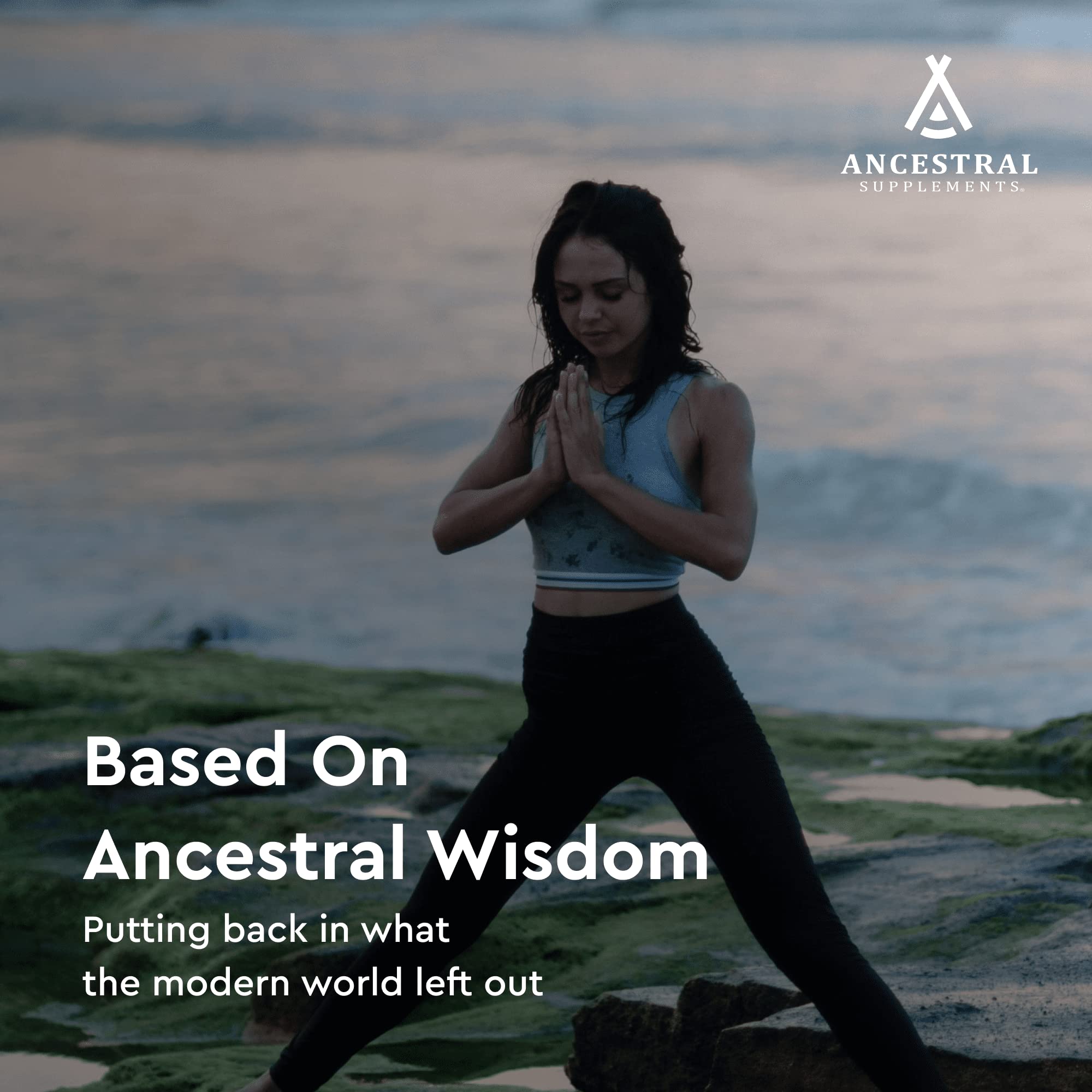 Ancestral Supplements frasco en mesa junto a rutina diaria para uso constante