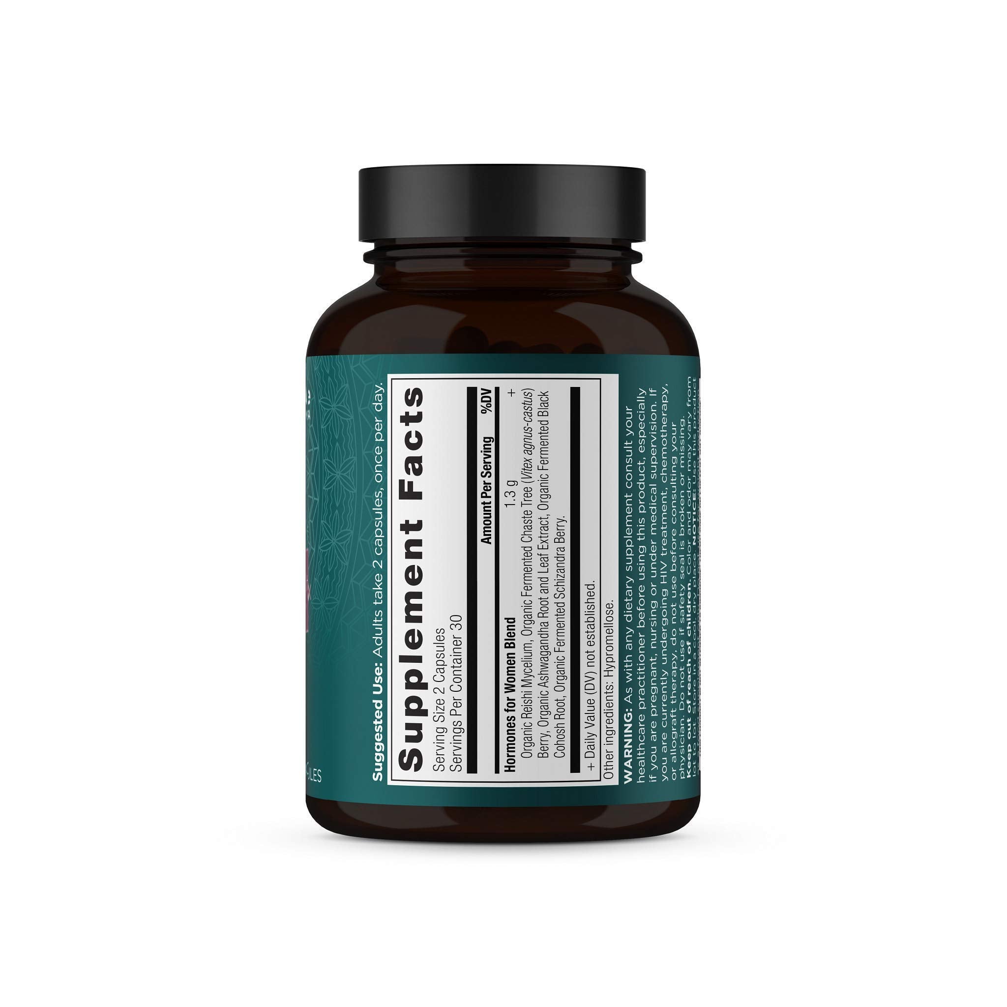 Ancient Nutrition cápsulas junto a bebida matinal para energía y enfoque diario