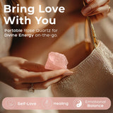 Anima corazón de cuarzo rosa vista frontal para sostener en la mano y fomentar autocuidado