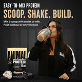 cucharada con Animal Whey Isolate mostrando porción de 25 g de proteína