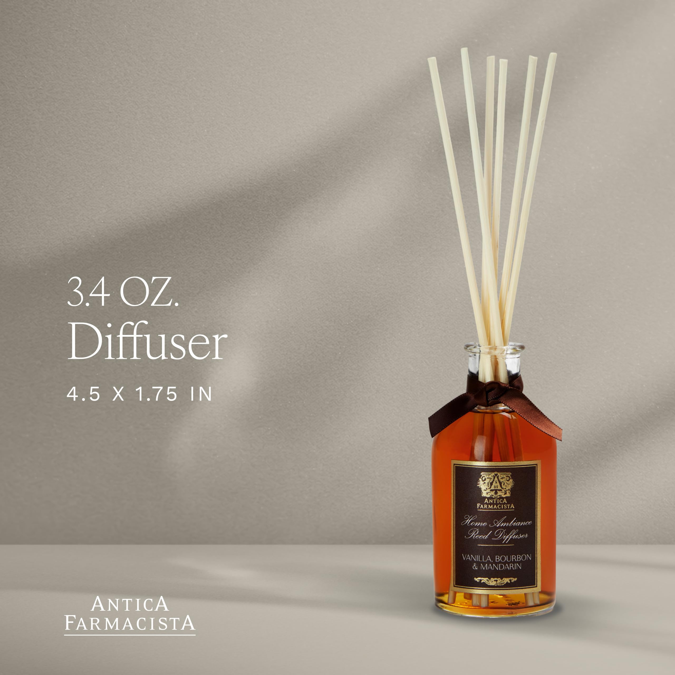 Antica Farmacista detalle del líquido mostrando la textura y pureza aromática