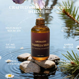 Aromadd gota del aceite Vanilla Silk en superficie ilustrando textura concentrada