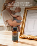 Aromadd etiqueta en primer plano indicando fragancia inspirada en hoteles
