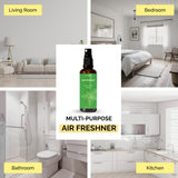 Aromafume pulverizando en almohada para frescor y confort nocturno