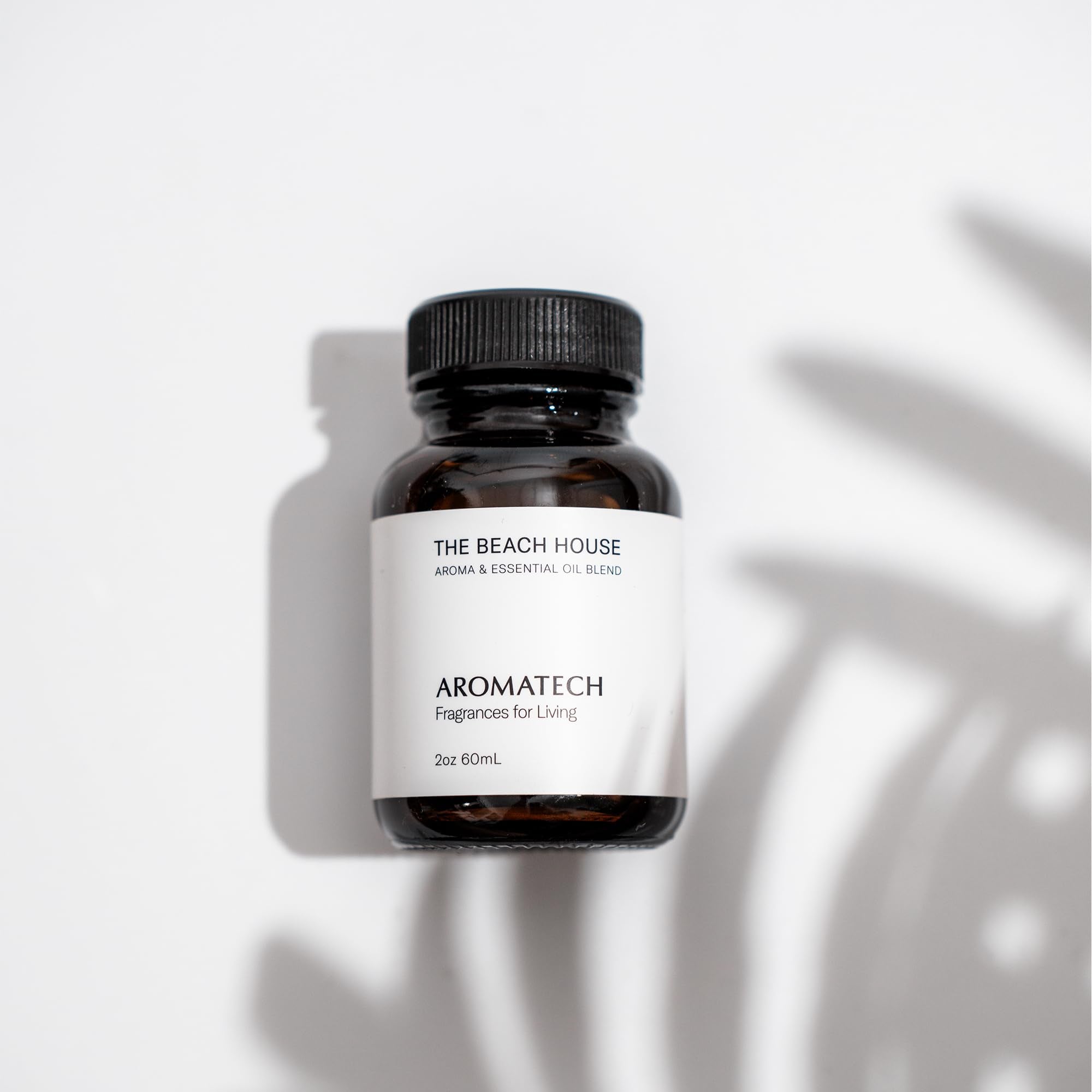 AromaTech etiqueta de The Beach House con ingredientes clave y certificaciones visibles