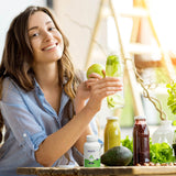 Aspire Nutrition producto en cocina sana que sugiere bienestar diario
