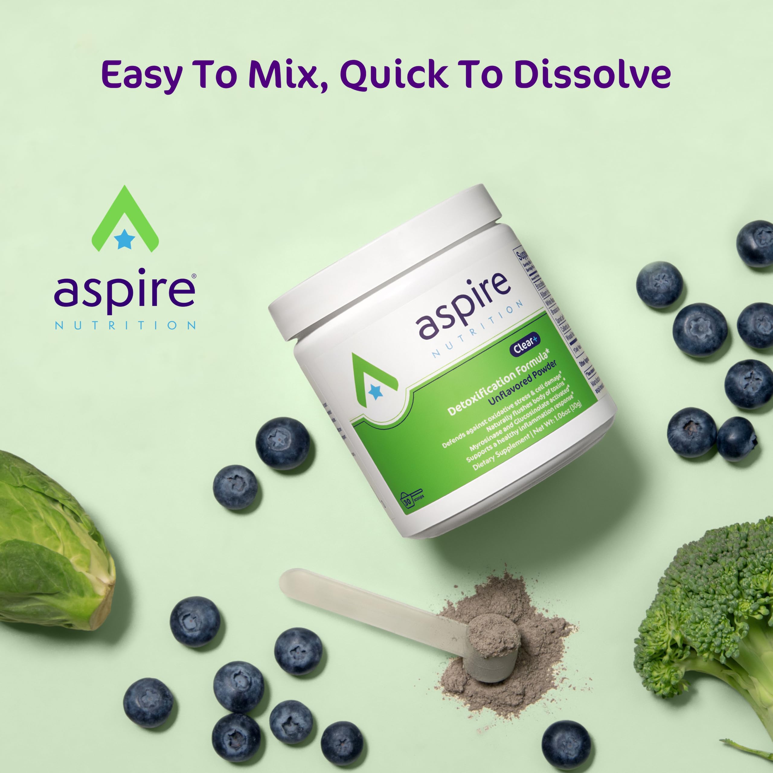 Aspire Nutrition polvo mezclado en un vaso, apariencia sin color y sin alterar bebida