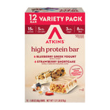 Atkins empaque frontal mostrando sabores y beneficios proteicos