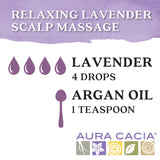 Aura Cacia sobre fondo de campo de lavanda subrayando origen
