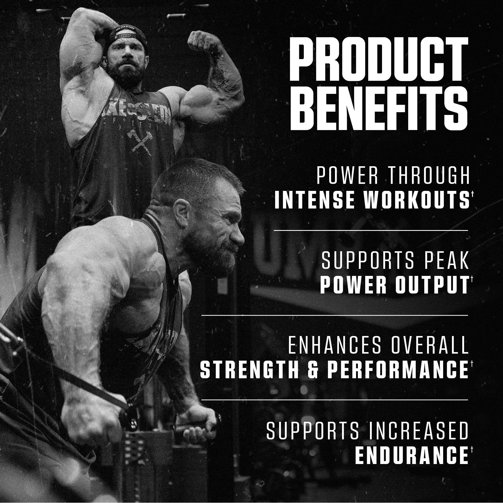 Persona en gimnasio bebiendo Axe & Sledge antes de comenzar series pesadas