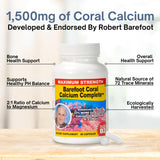 Barefoot Coral Calcium Complete cápsula en mano demostrando facilidad de uso