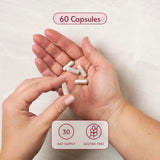Bariatric Advantage cápsula en mano para visualizar facilidad de ingesta