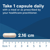 Bariatric Fusion cápsula al lado de un vaso de agua mostrando administración simple diaria