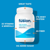 Bariatric Fusion vaso con batido listo destacando consistencia cremosa y aporte proteico