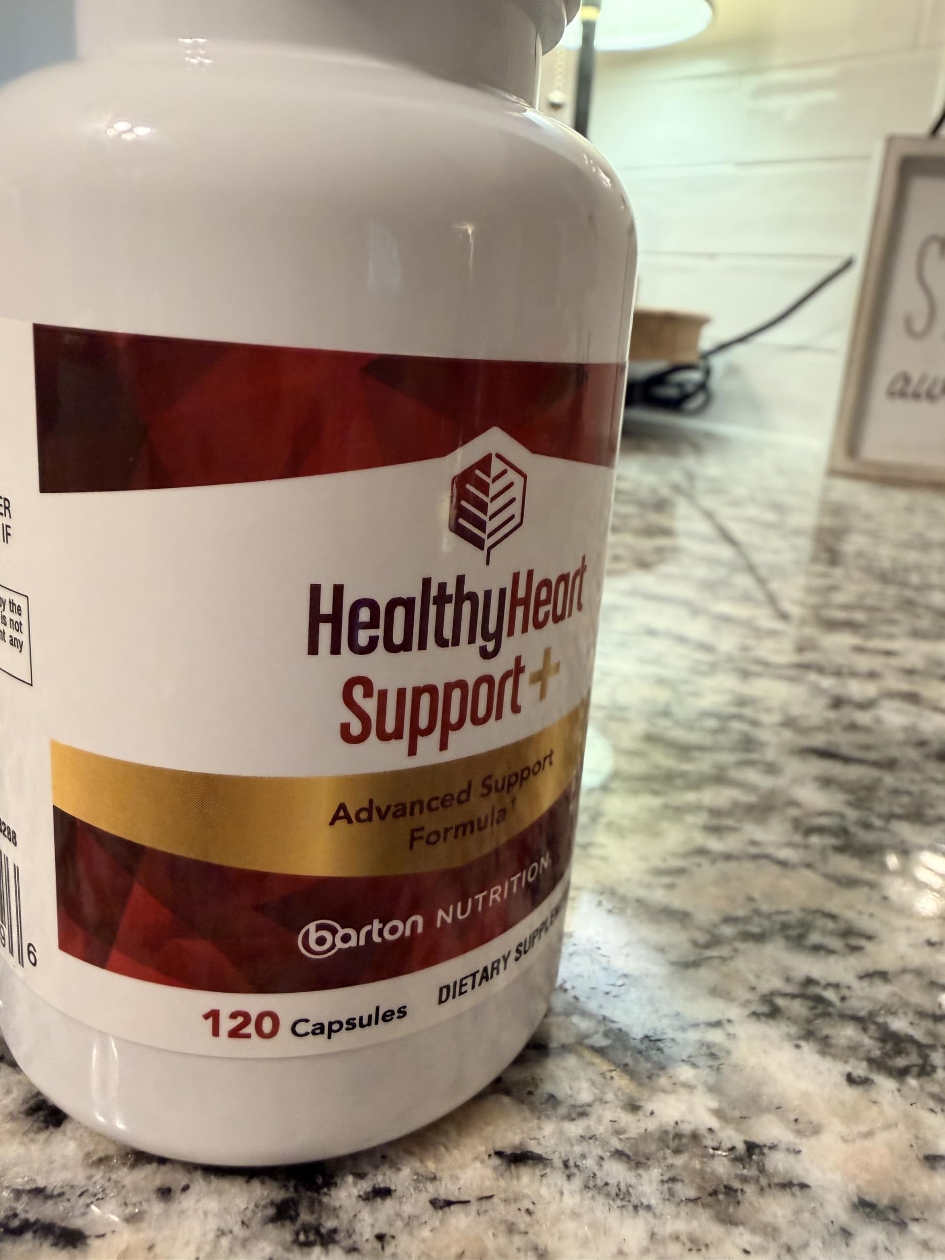 Barton Nutrition escena de persona activa caminando subrayando apoyo a estilo de vida saludable