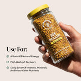 Beekeeper's Naturals cucharada de polen destacando textura y aporte proteico