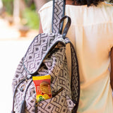 belVita galletas sobre escritorio en oficina para snack práctico