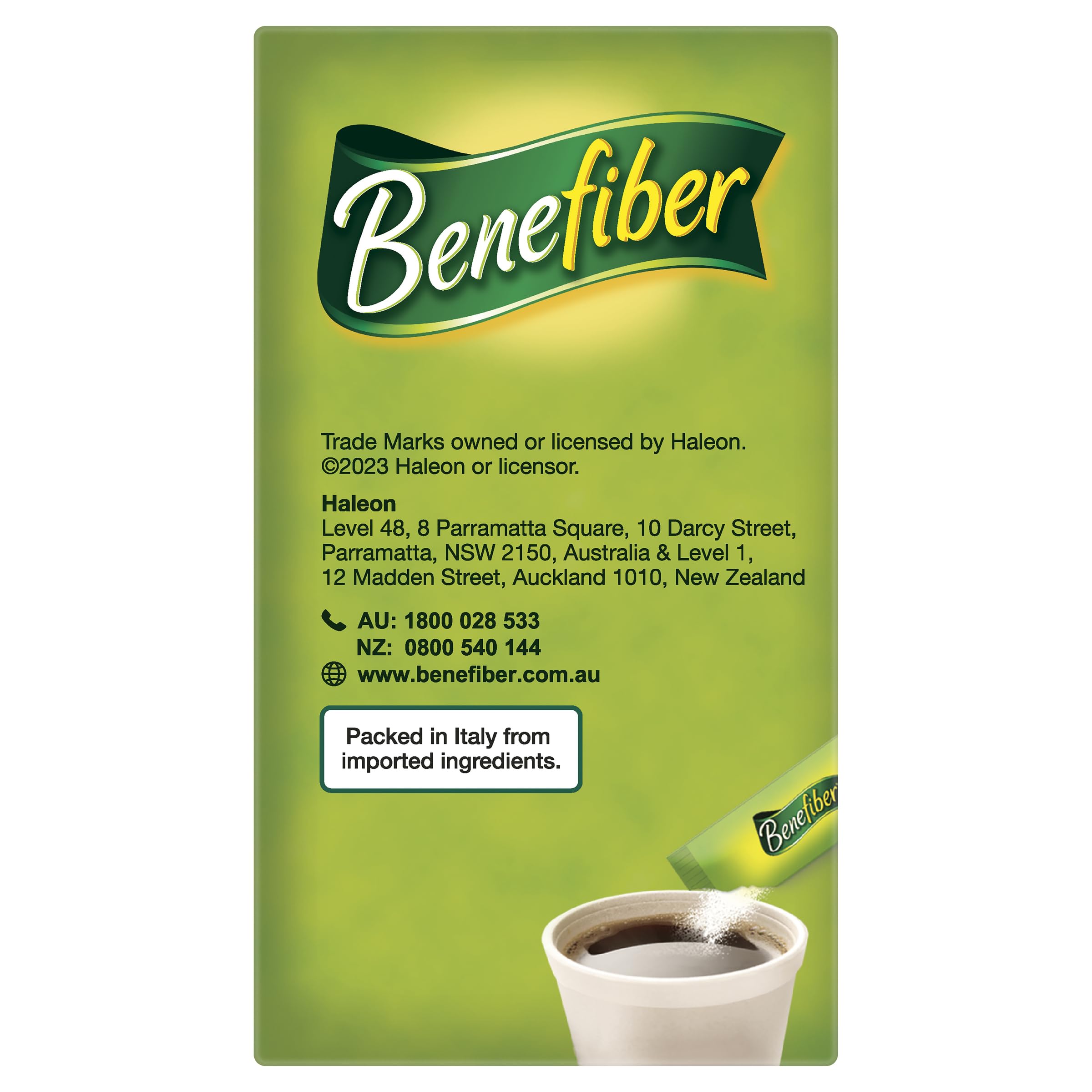 Benefiber mezclado en yogur demostrando versatilidad en alimentos