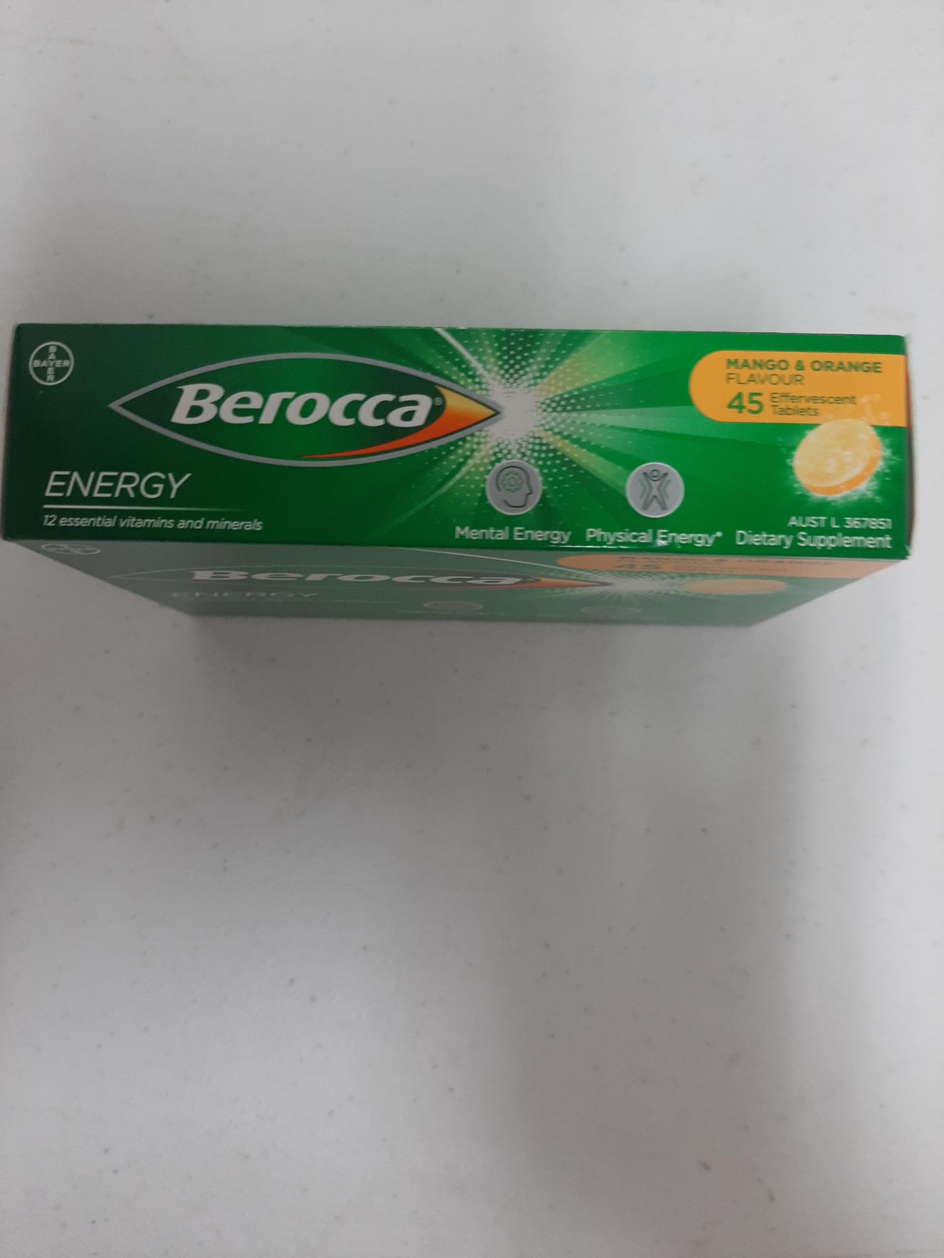 Berocca primer plano de tableta mostrando textura y disolución fácil