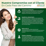 Best Naturals cápsula en mano mostrando tamaño y facilidad de ingesta