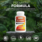 Comprimido Best Naturals en la mano para comparar tamaño, beneficio: comprensión de escala y facilidad
