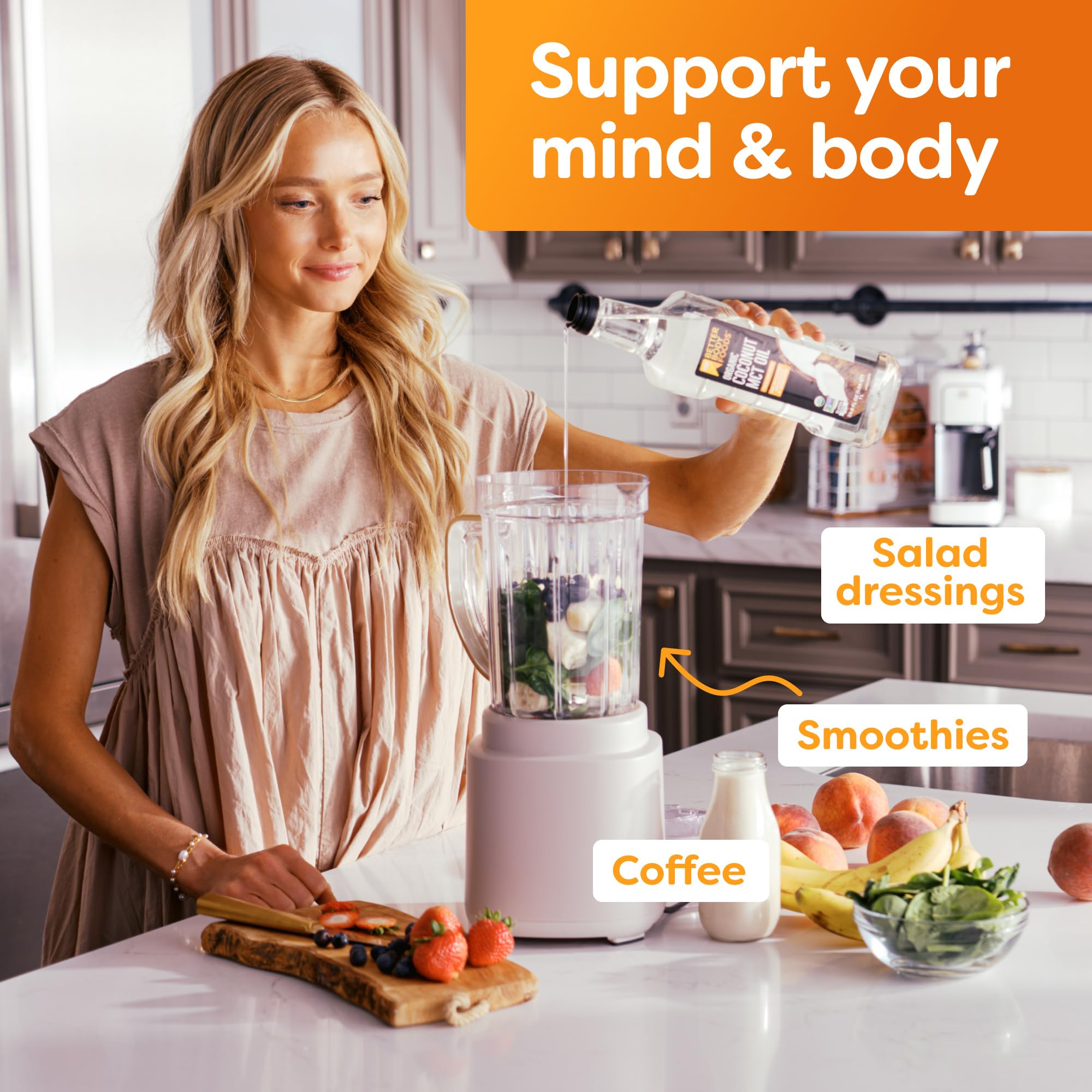 BetterBody Foods porción en cuchara vertida en batido, mejora su absorción y energía