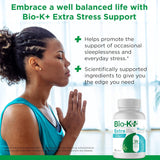 Bio-K Plus envase en encimera de cocina transmitiendo uso diario fácil