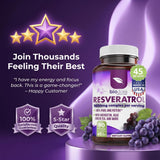 Biodora junto a uvas té verde y acai mostrando origen natural